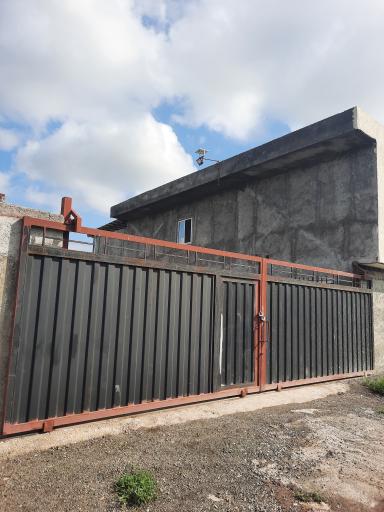 عکس انبار کارخانه ساروج رشت دادپور