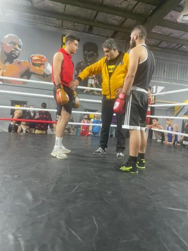 عکس سالن ورزشی شهید بابایی