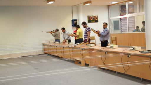 عکس سالن تیراندازی و دارت