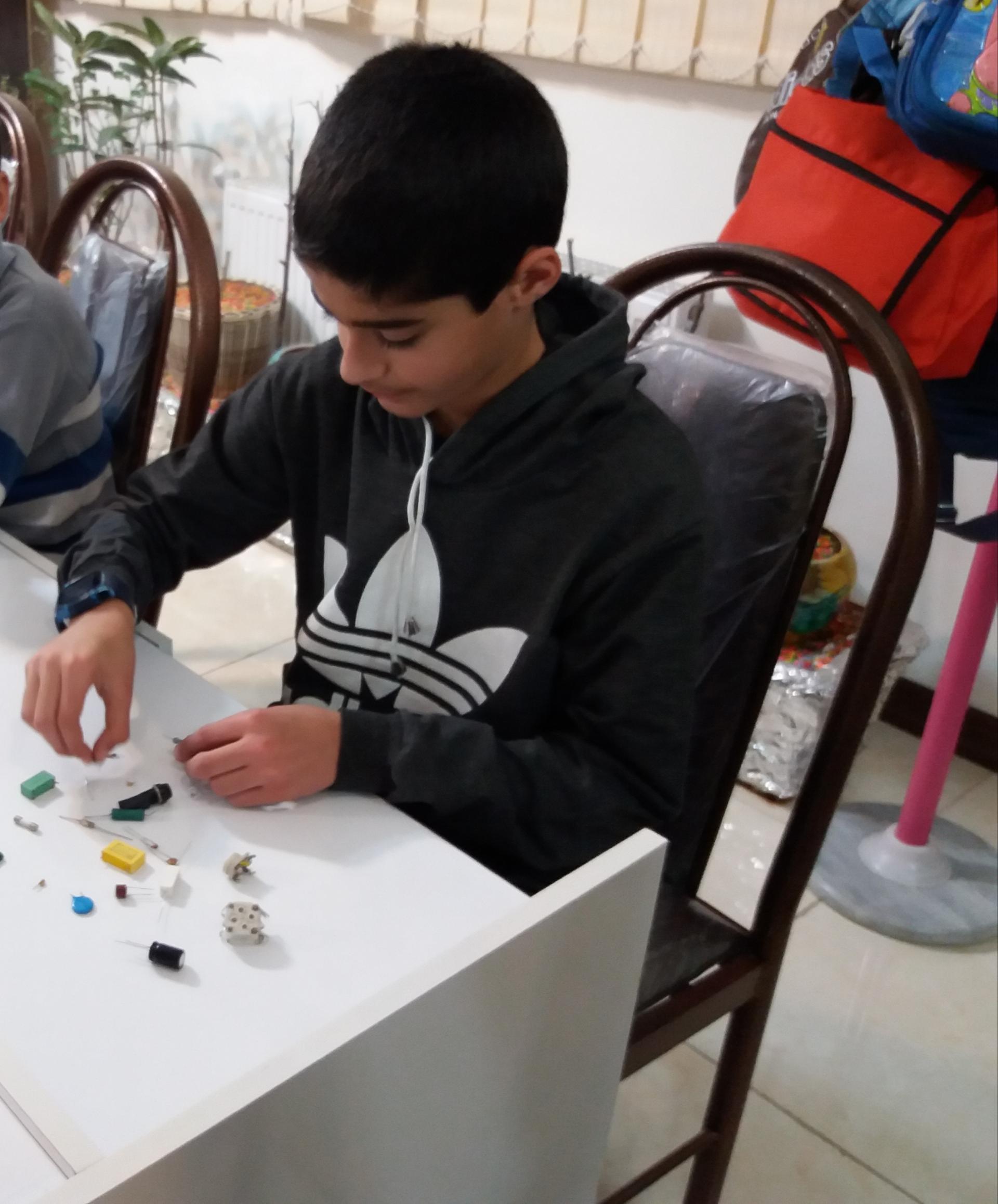 عکس آموزشگاه رباتیک راحیل گستر