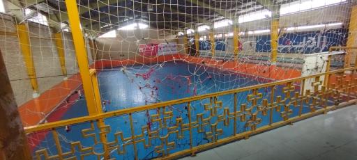 عکس سالن ورزشی افق لاله