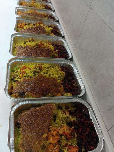 عکس تهیه غذای داریوش