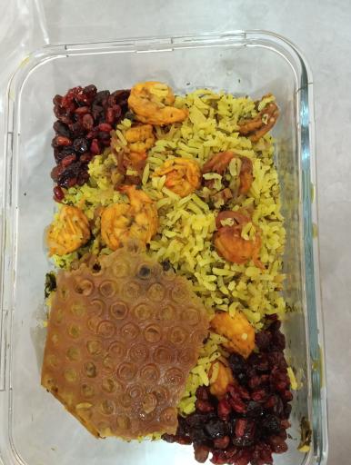 عکس تهیه غذای داریوش