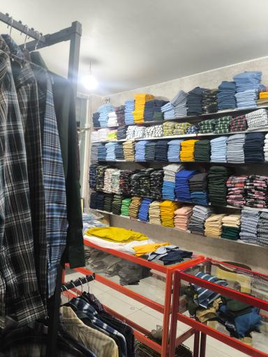 عکس فروشگاه پیراهن ایکات