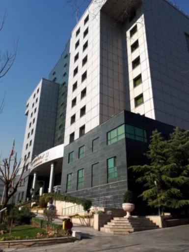 عکس ساختمان صلح جمعیت هلال احمر