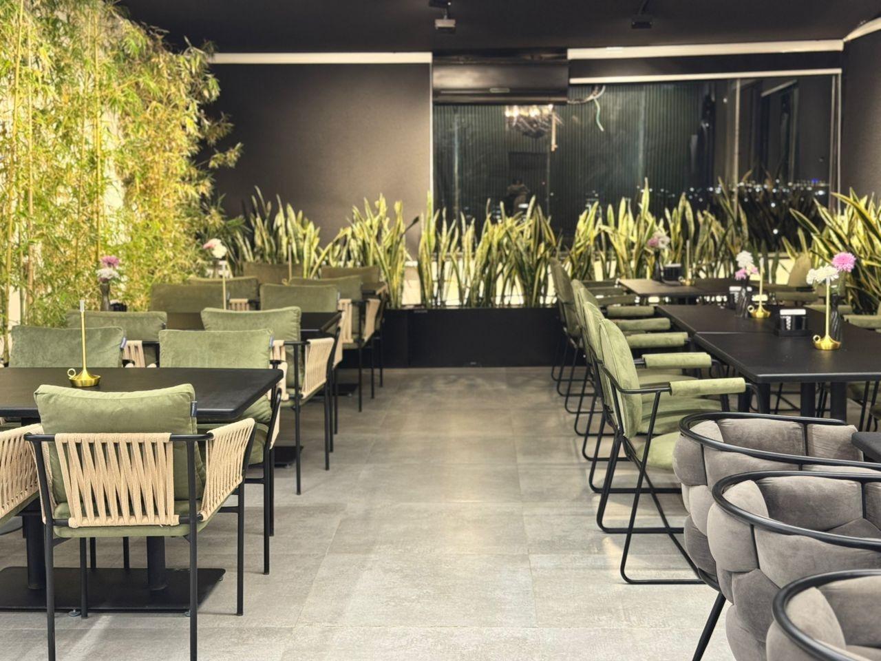 عکس رستوران بام مهرشهر