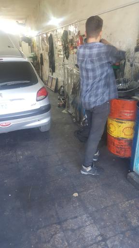 عکس مکانیکی و آهنگری محمد نور محمدزاده