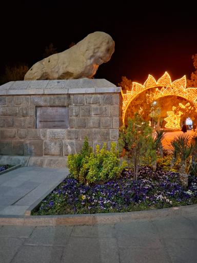 عکس مجسمه شیر سنگی