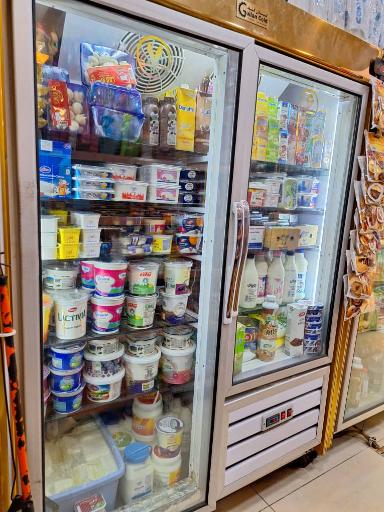 عکس سوپر مارکت سادات (شبانه روزی)