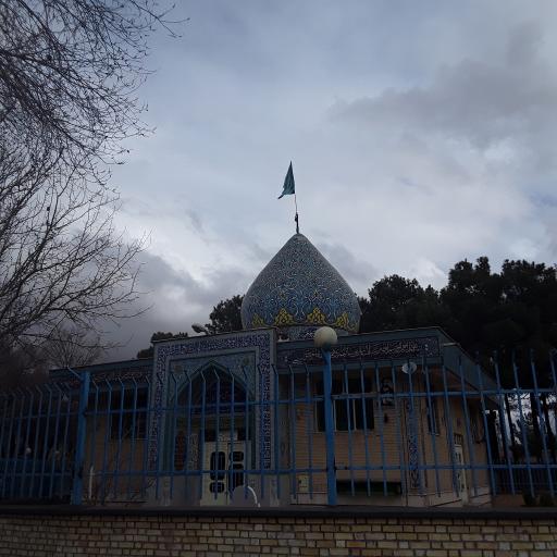 عکس مقبره میرزا آقا