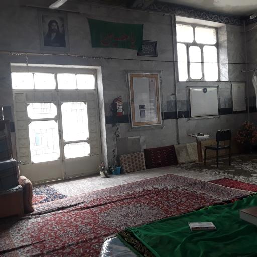 عکس مقبره میرزا آقا