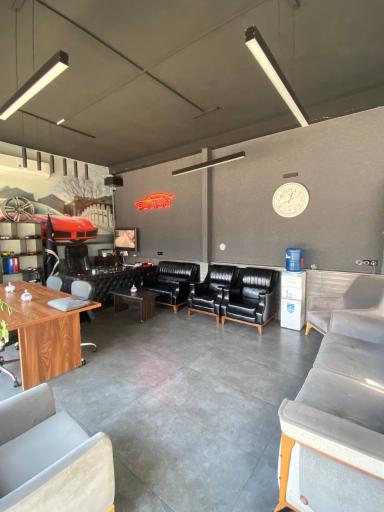 اتو گالری پولیدو