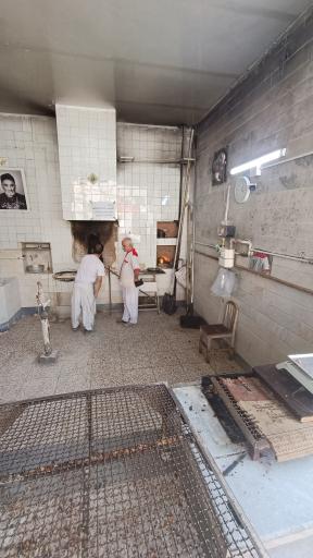 عکس نانوایی سنگک