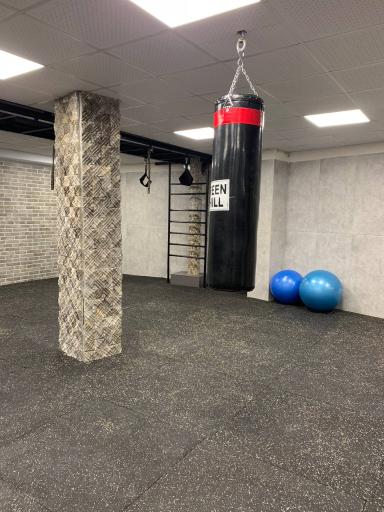 عکس باشگاه ورزشی نیومند