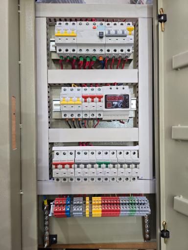 عکس برق صنعتی عبداللهی 