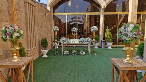 عکس عمارت آراکس 