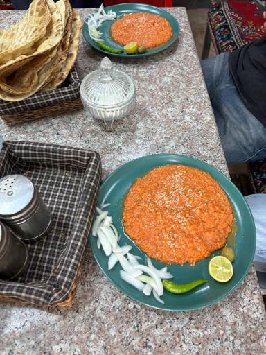 عکس قهوه خانه سنتی هوران