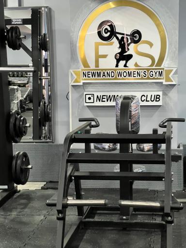 عکس باشگاه ورزشی نیومند