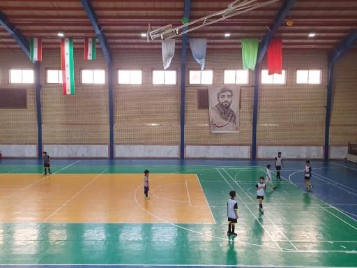 عکس سالن ورزشی شهید لاوی