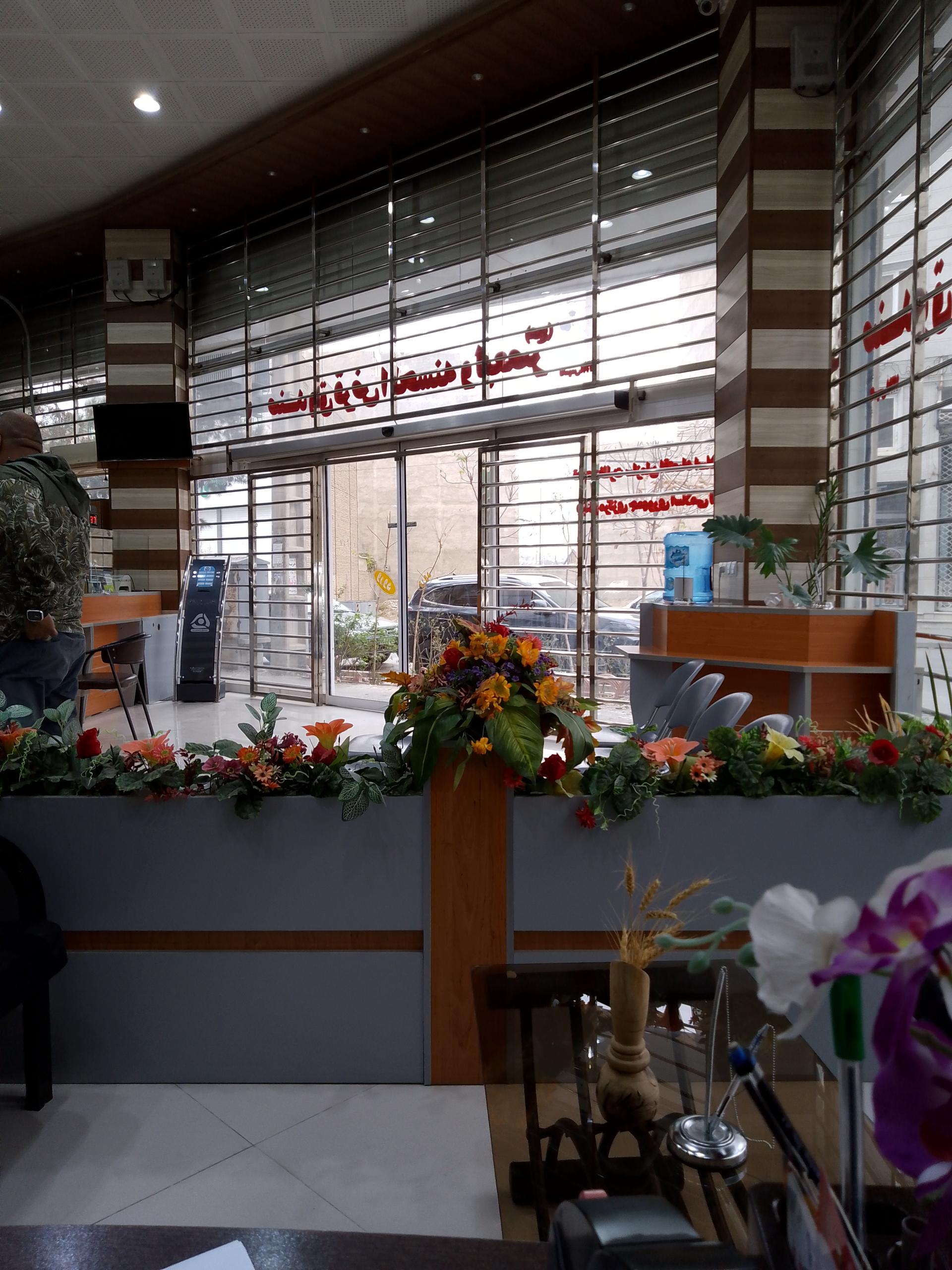 عکس صندوق قرض الحسنه  ولیعصر