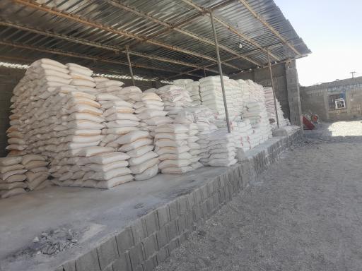 عکس مصالح ساختمانی و پوکه معدنی عبدی