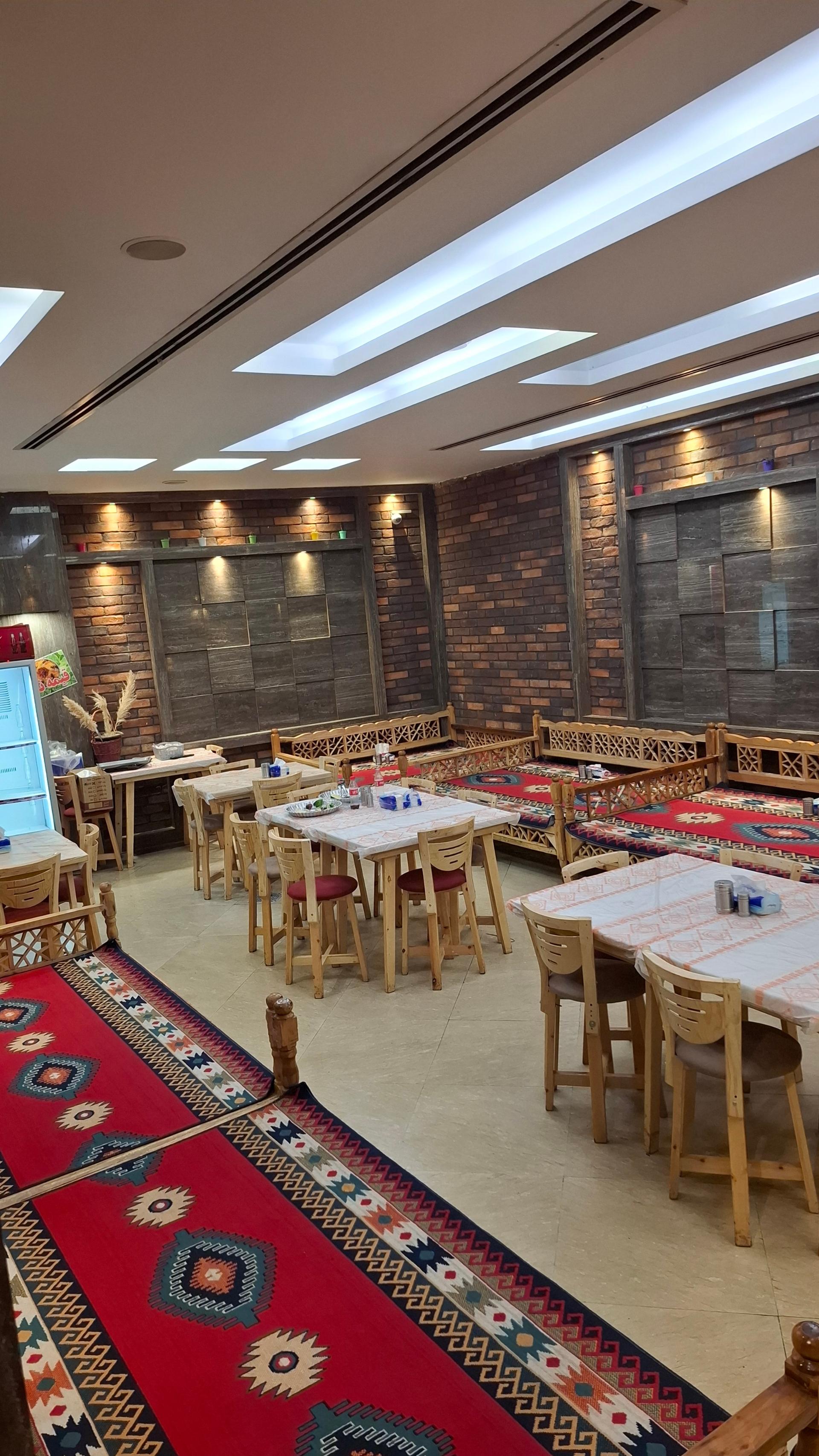 عکس کباب سرای ضیافت 