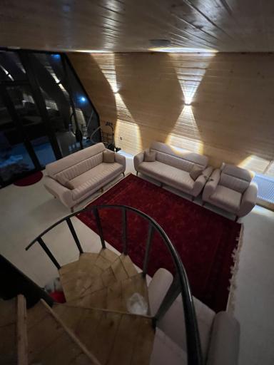 عکس کلبه سوییسی برسام مشکین