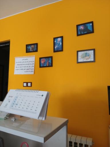 عکس دکتر مرجان اوستاد