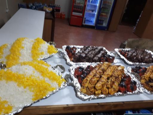 عکس آشپزخانه‌ رستوران امیر‌رشتی