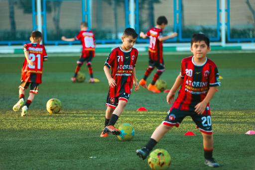 عکس باشگاه و مدرسه فوتبال آتورینا مشهد