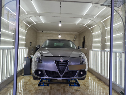 عکس مرکز تشخیص رنگ خودرو جواد