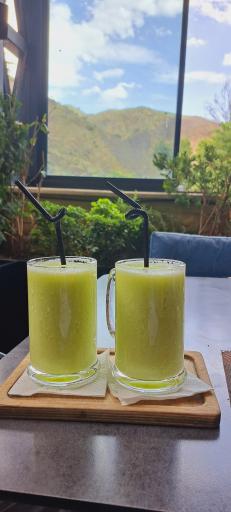 عکس کافه رستوران آویتا