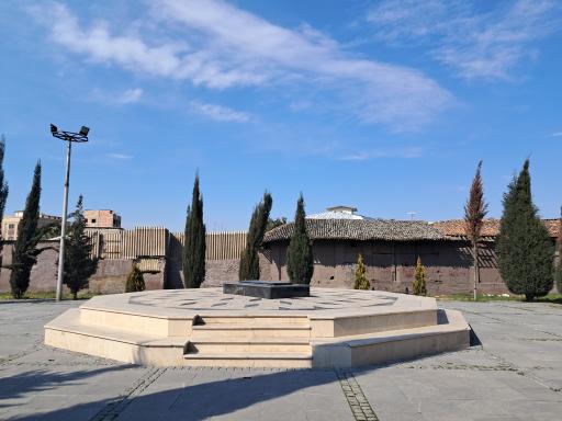 عکس آرامگاه استاد محمدرضا لطفی