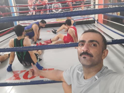 عکس بدنسازی و بوکس
