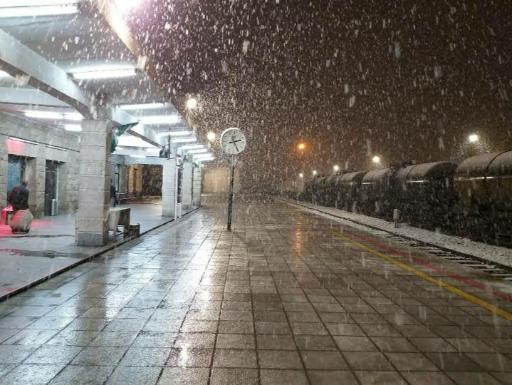 عکس ایستگاه راه آهن میانه