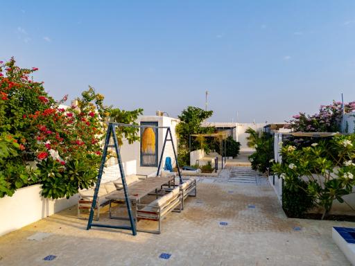 عکس گروه هتل های زنجیره ای دنسه