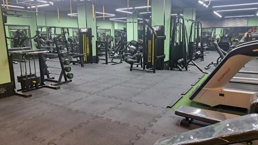 عکس باشگاه بدن سازی عرشیا
