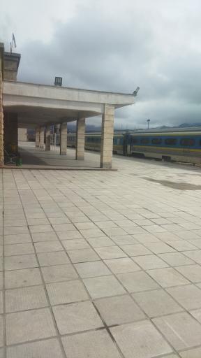 عکس ایستگاه راه آهن میانه