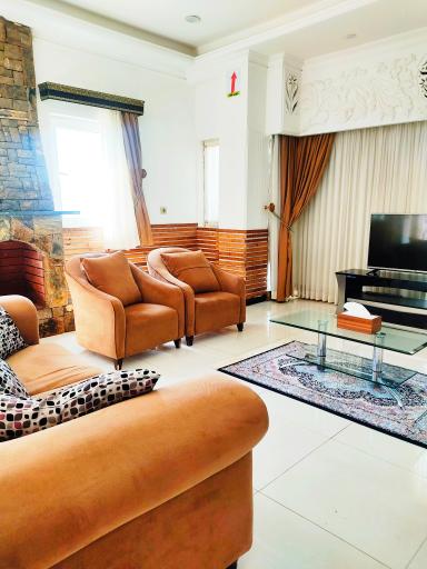 عکس هتل خورشید زریوار