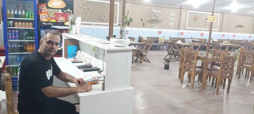 عکس سفره خانه سنتی جهان نما