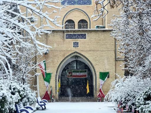 عکس دبیرستان ماندگار امام صادق (ع)