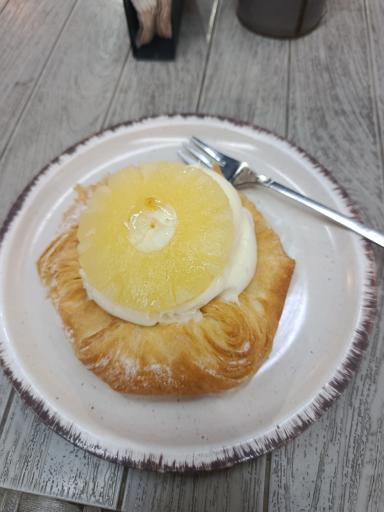 عکس کافه نان ارکیده 