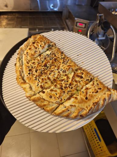 عکس مجتمع غذایی بیرون بر خودرو سوار66