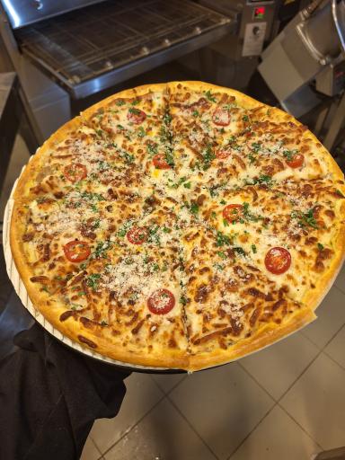 عکس مجتمع غذایی بیرون بر خودرو سوار66