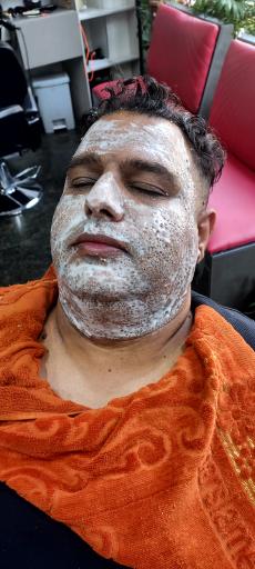 عکس آرایشگاه و پروتز موی مردانه کارینو ۲