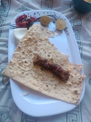 عکس رستوران و سفره خانه سنتی لینو نایین