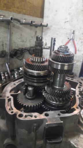 عکس تعمیر تخصصی گیربکس ربیعی