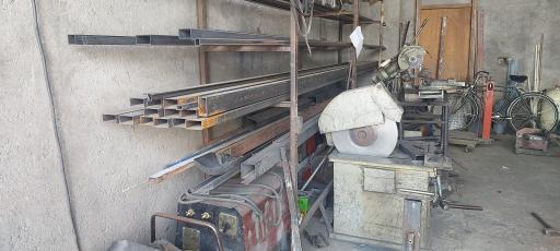 عکس کارگاه جوشکاری قادر دنیوی