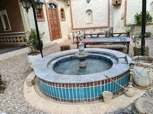 عکس رستوران و سفره خانه سنتی لینو نایین