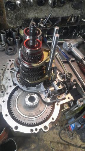 عکس تعمیر تخصصی گیربکس ربیعی